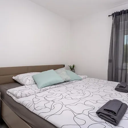 1 Bedroom Cozy In Apartamento *
